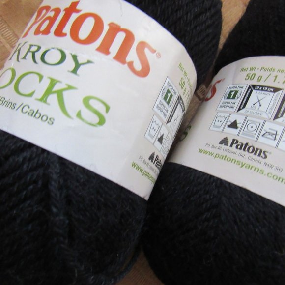Lot of 4 balls Patons Kroy Socks, Wool Blend(75% wool) - Picture 4 of 4